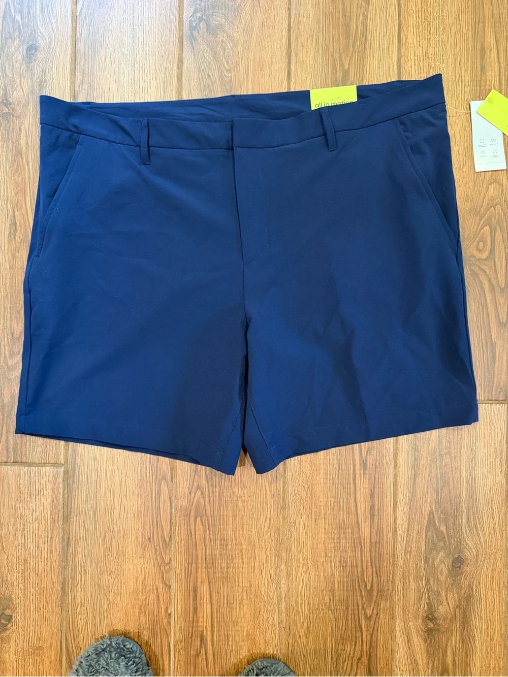 all in motion Navy Flat-Front Performance Shorts 7” / men’s 46
